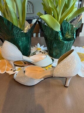 David’s Bridal Jadie Elegant D’Orsay Heels with Subtle Textured Shimmer - Size 8